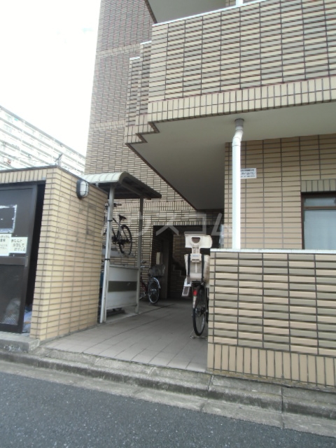 2/10 エントランス