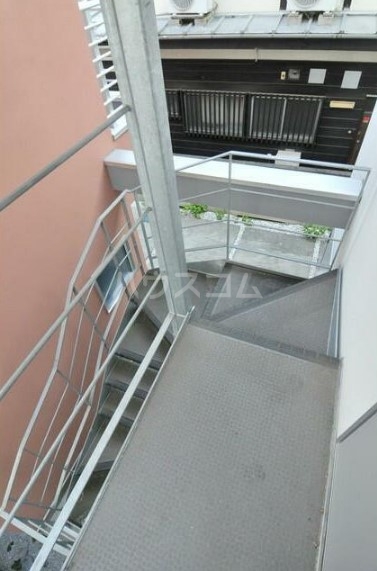 23/30 バルコニー