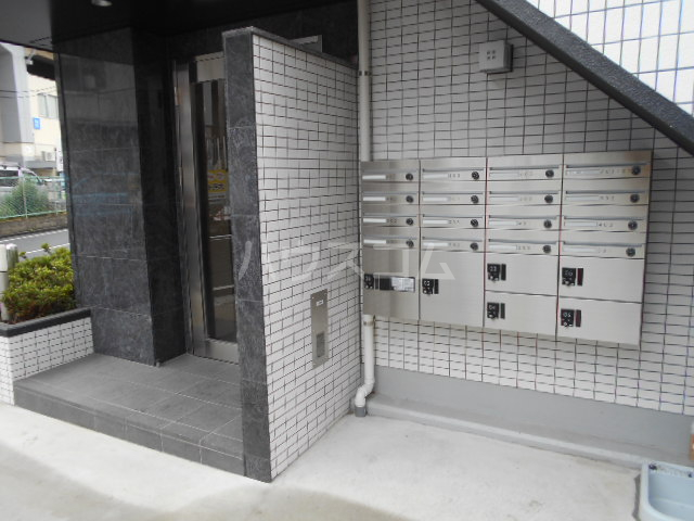 21/24 エントランス