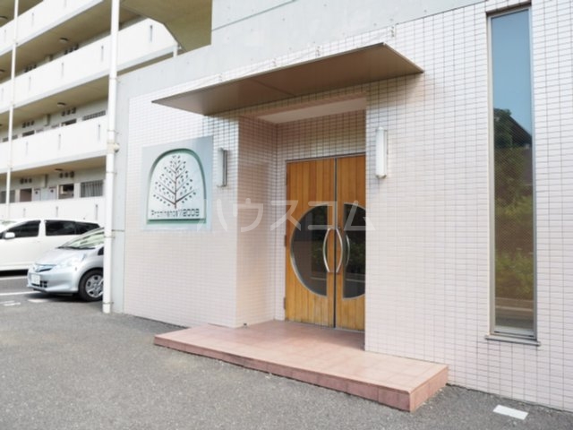 18/28 エントランス