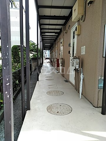 22/30 エントランス