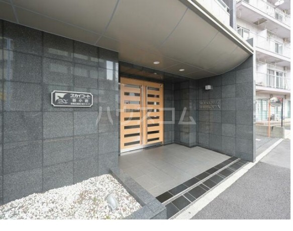 16/26 エントランス