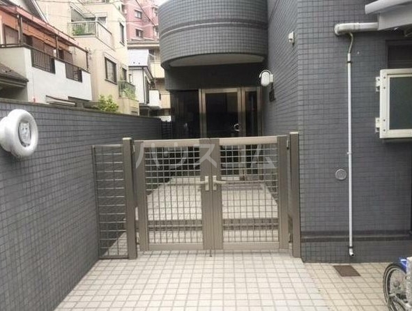 2/10 エントランス