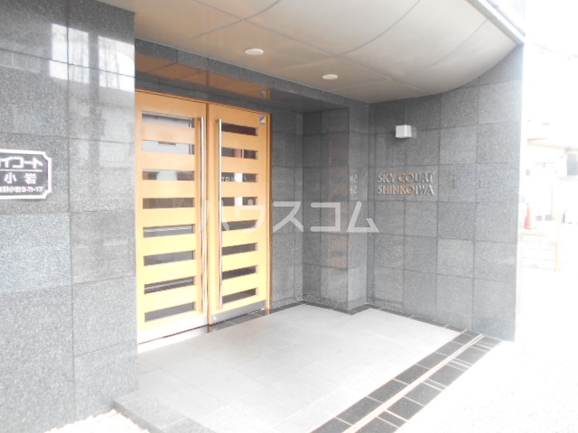 17/27 エントランス