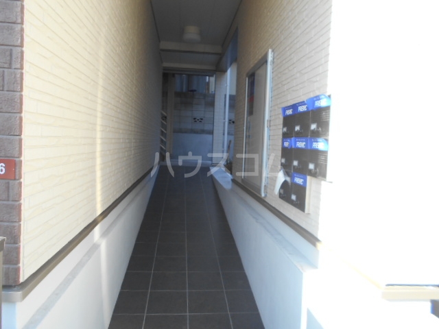 15/19 エントランス