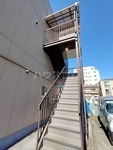 22/28 エントランス