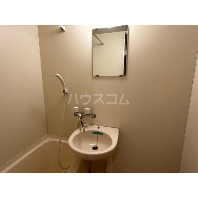13/30 洗面