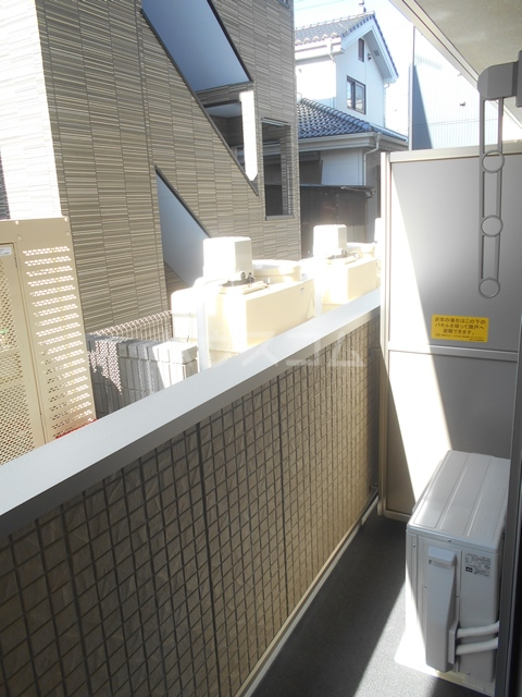 14/28 バルコニー