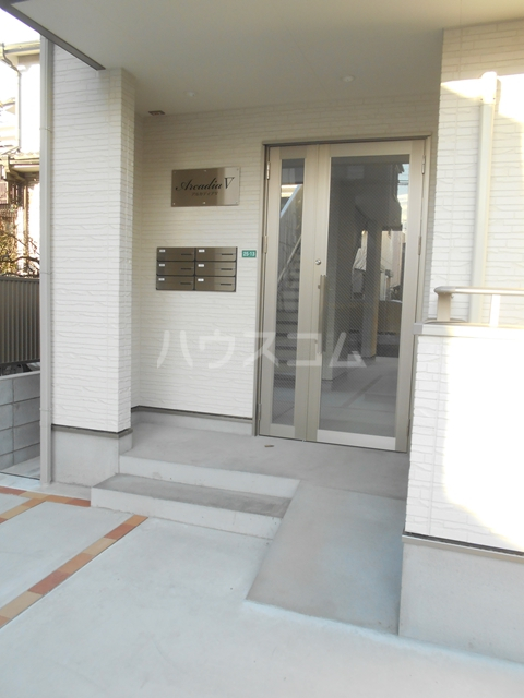 18/21 エントランス