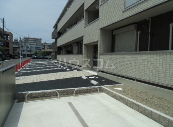 26/30 駐車場