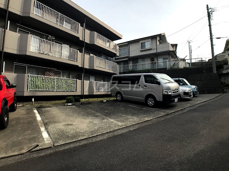 21/24 駐車場