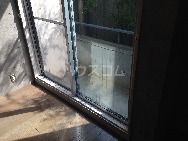 20/30 バルコニー