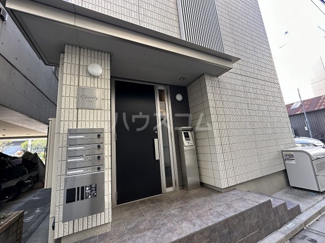 2/3 エントランス