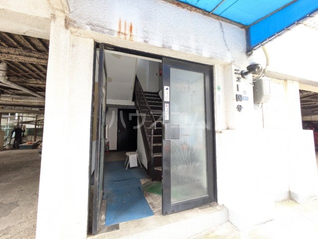 14/23 エントランス