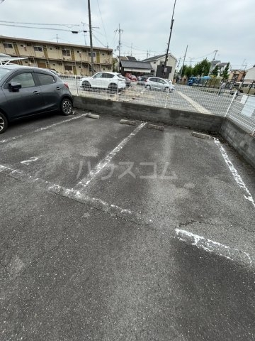 19/27 駐車場