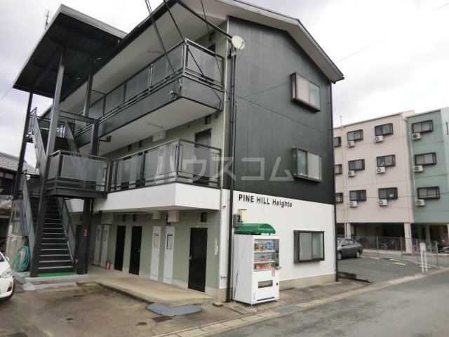 24/30 エントランス