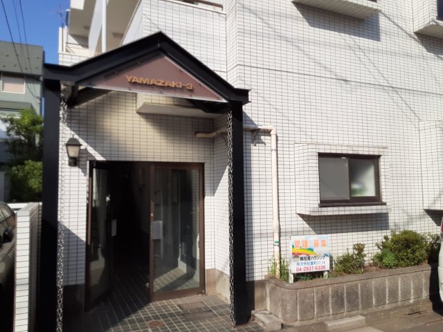 15/25 エントランス