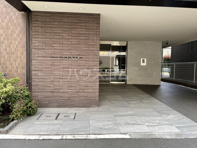 3/4 エントランス