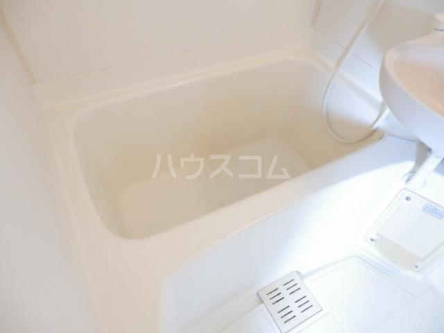 19/30 浴室
