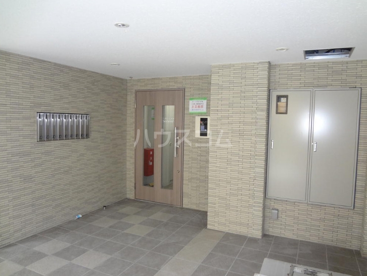 2/10 エントランス