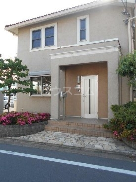 19/28 エントランス