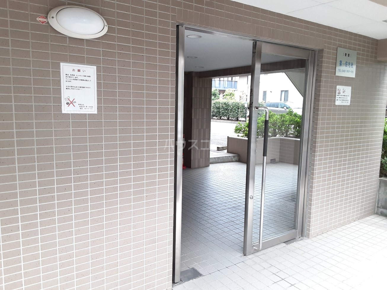 建物エントランス