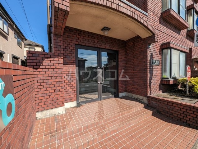 3/5 エントランス