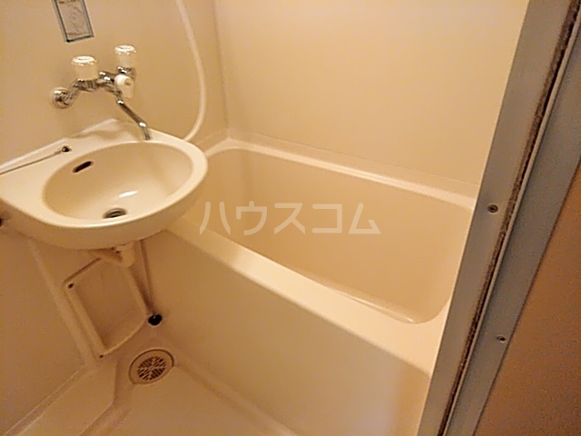 15/25 浴室