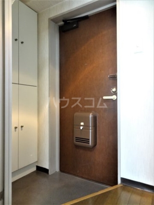 13/30 玄関