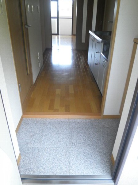 6/22 玄関