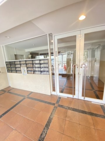 3/10 エントランス