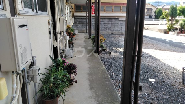 13/30 玄関