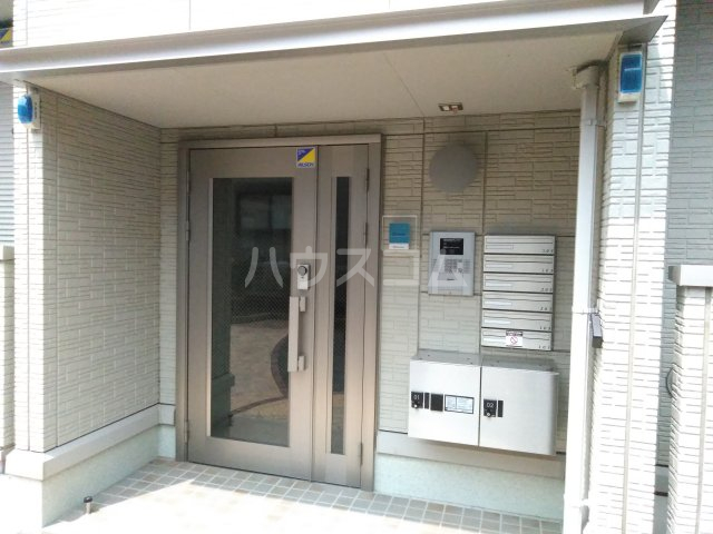 2/4 エントランス