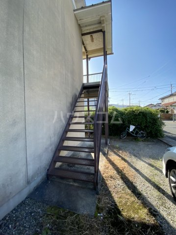 17/27 エントランス