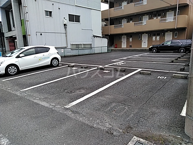 19/20 駐車場