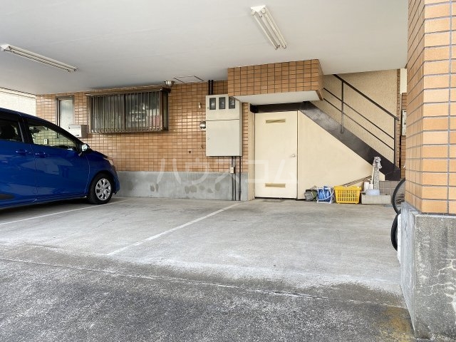 21/30 駐車場