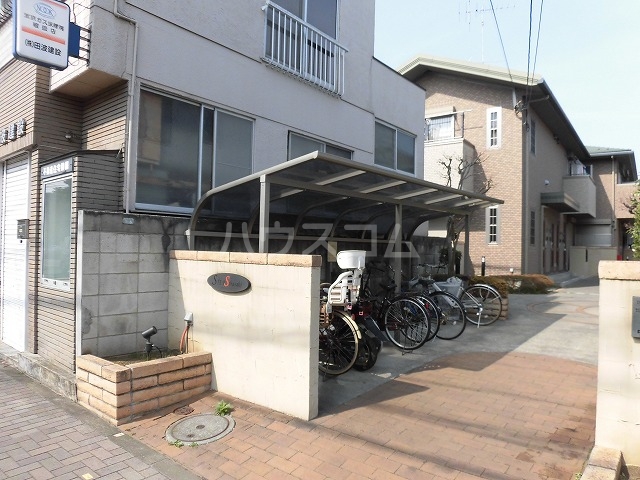 22/30 エントランス