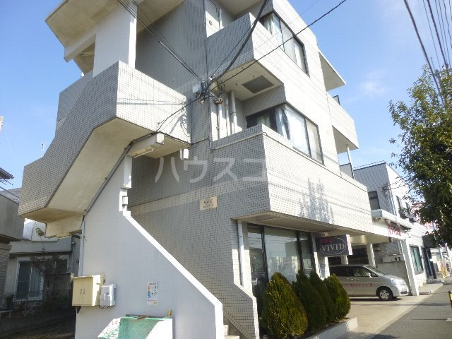 23/30 エントランス