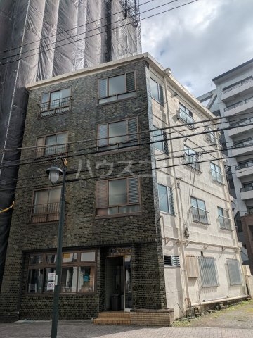 14/23 エントランス