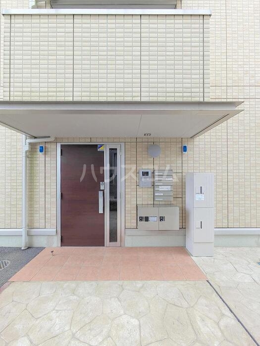 18/29 エントランス