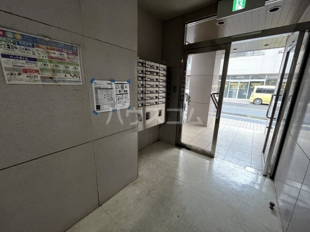 20/28 エントランス