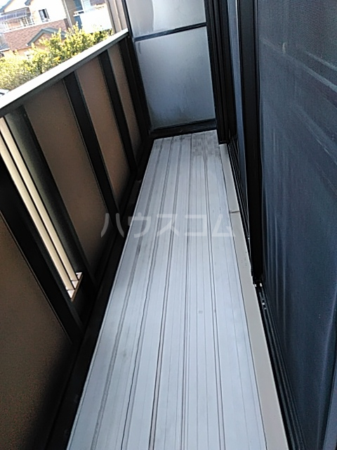 13/19 バルコニー