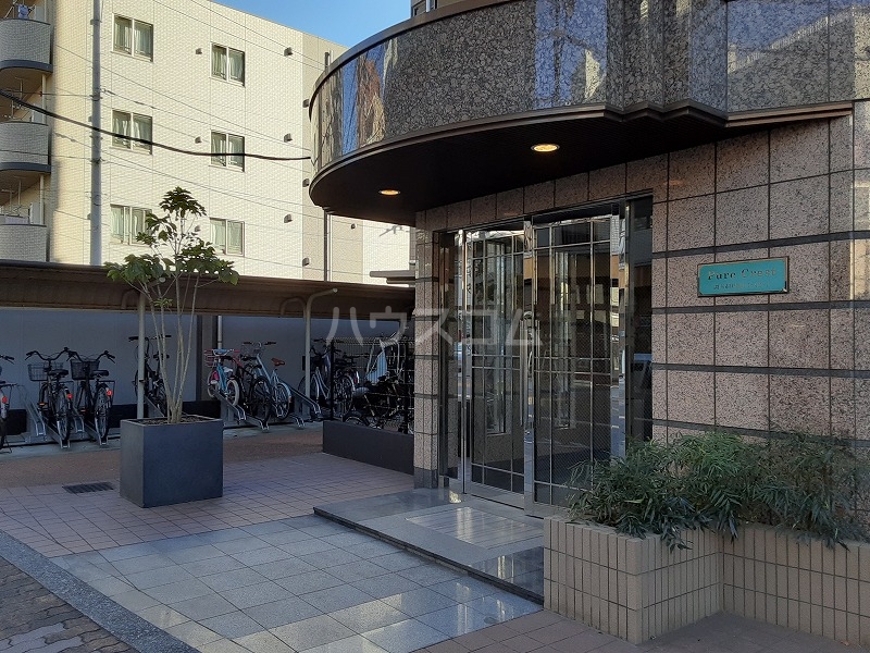 29/30 エントランス