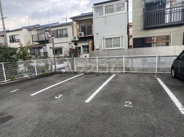 20/28 駐車場