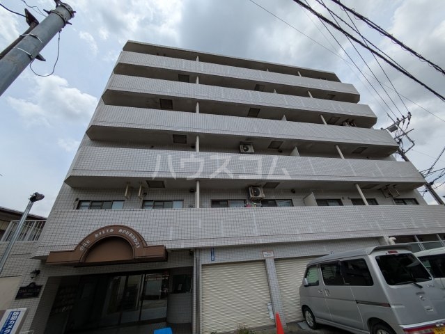 2/4 外観