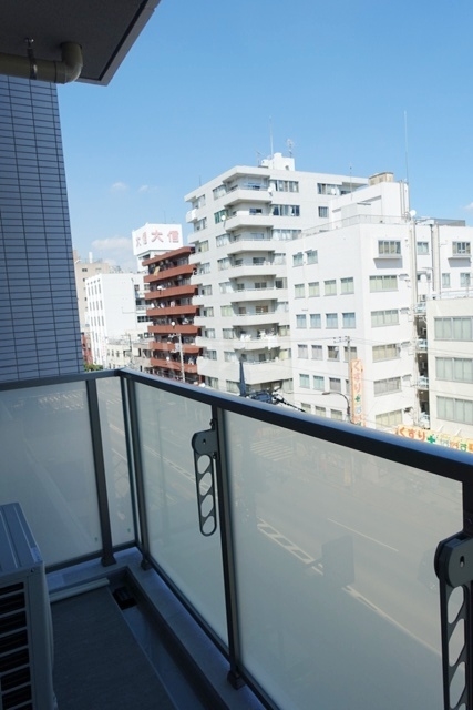 13/16 バルコニー