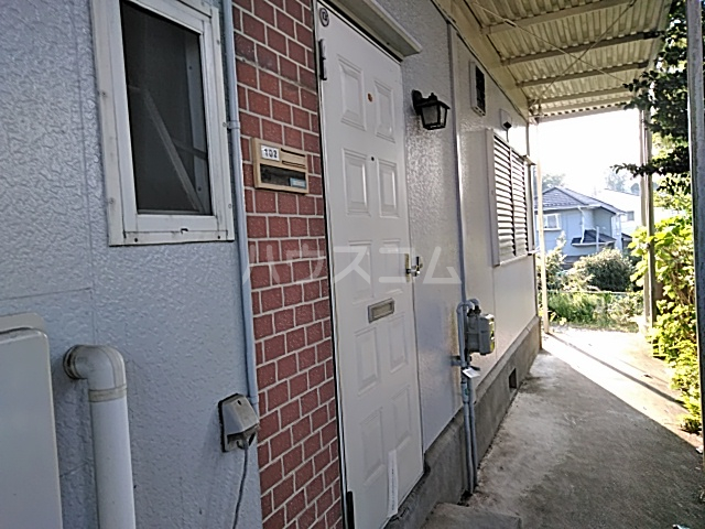 20/30 エントランス