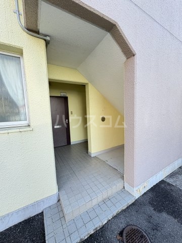 2/3 エントランス