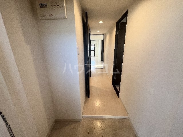 14/30 玄関