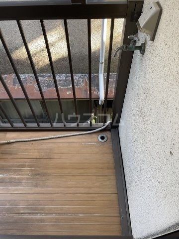 13/18 バルコニー